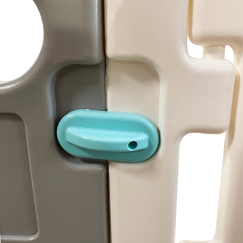 Plastic baby playpen